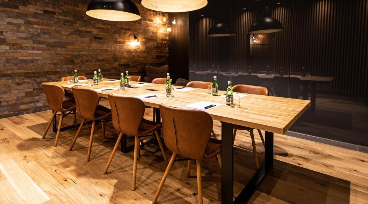Hotel Marina Club Ольштын Экстерьер фото The meeting room