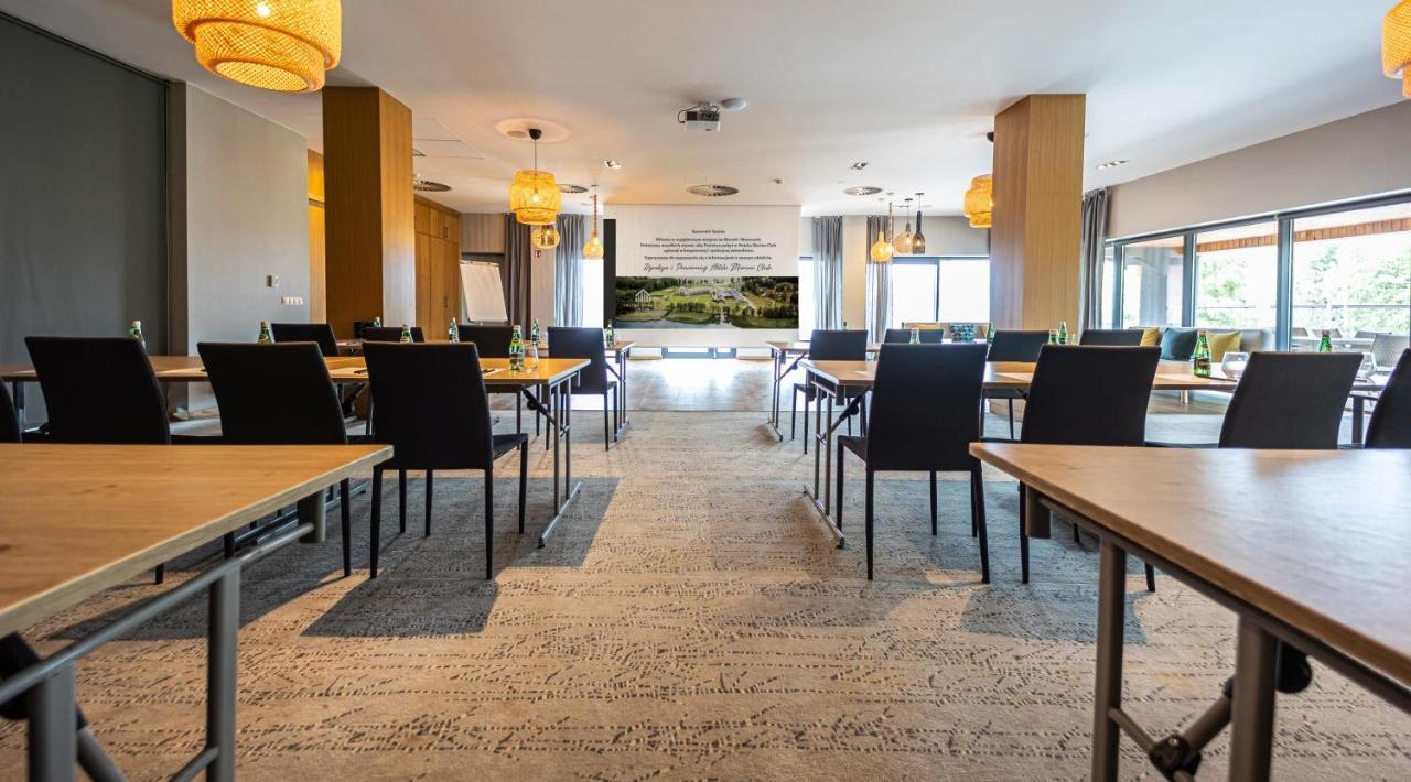Hotel Marina Club Ольштын Экстерьер фото The interior of the conference centre