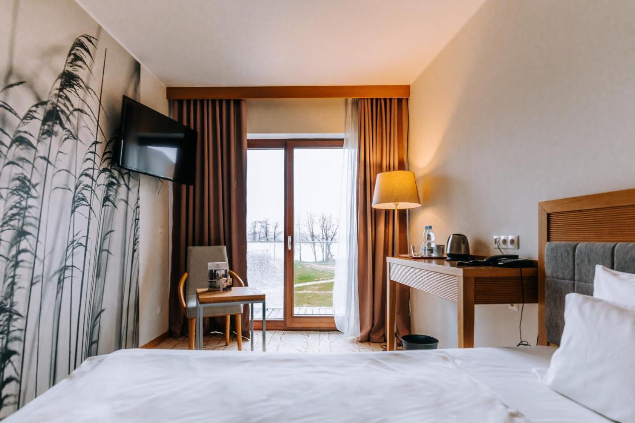Hotel Marina Club Ольштын Экстерьер фото A room at the hotel