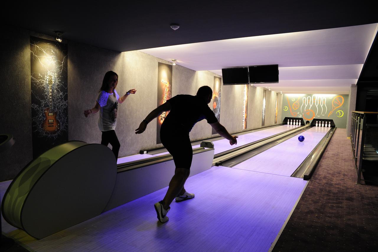 Hotel Marina Club Ольштын Экстерьер фото Bowling at the 2008 Olympics