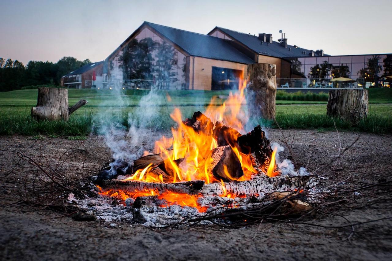 Hotel Marina Club Ольштын Экстерьер фото A bonfire in the Netherlands